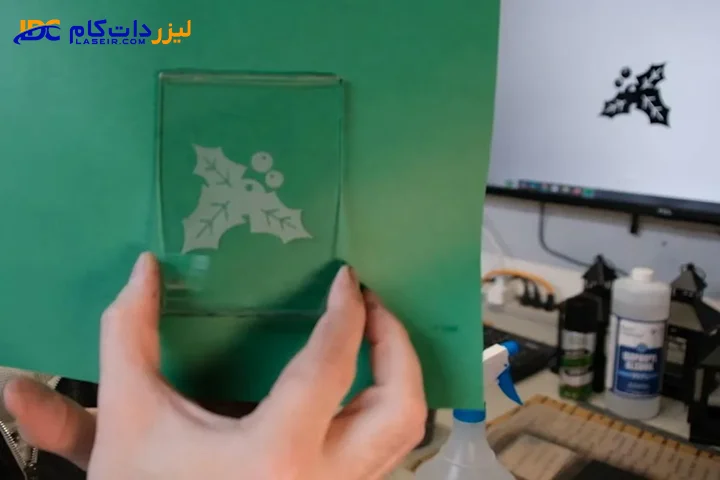 حکاکی روی شیشه با لیزر